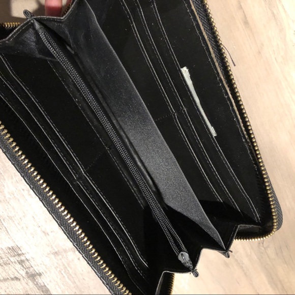 SOLD! Woven Black Wallet - Picture 5 of 5